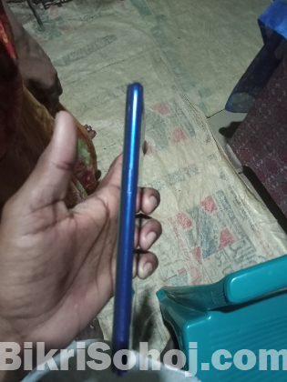 Oppo A3s  6 /128 gb ram